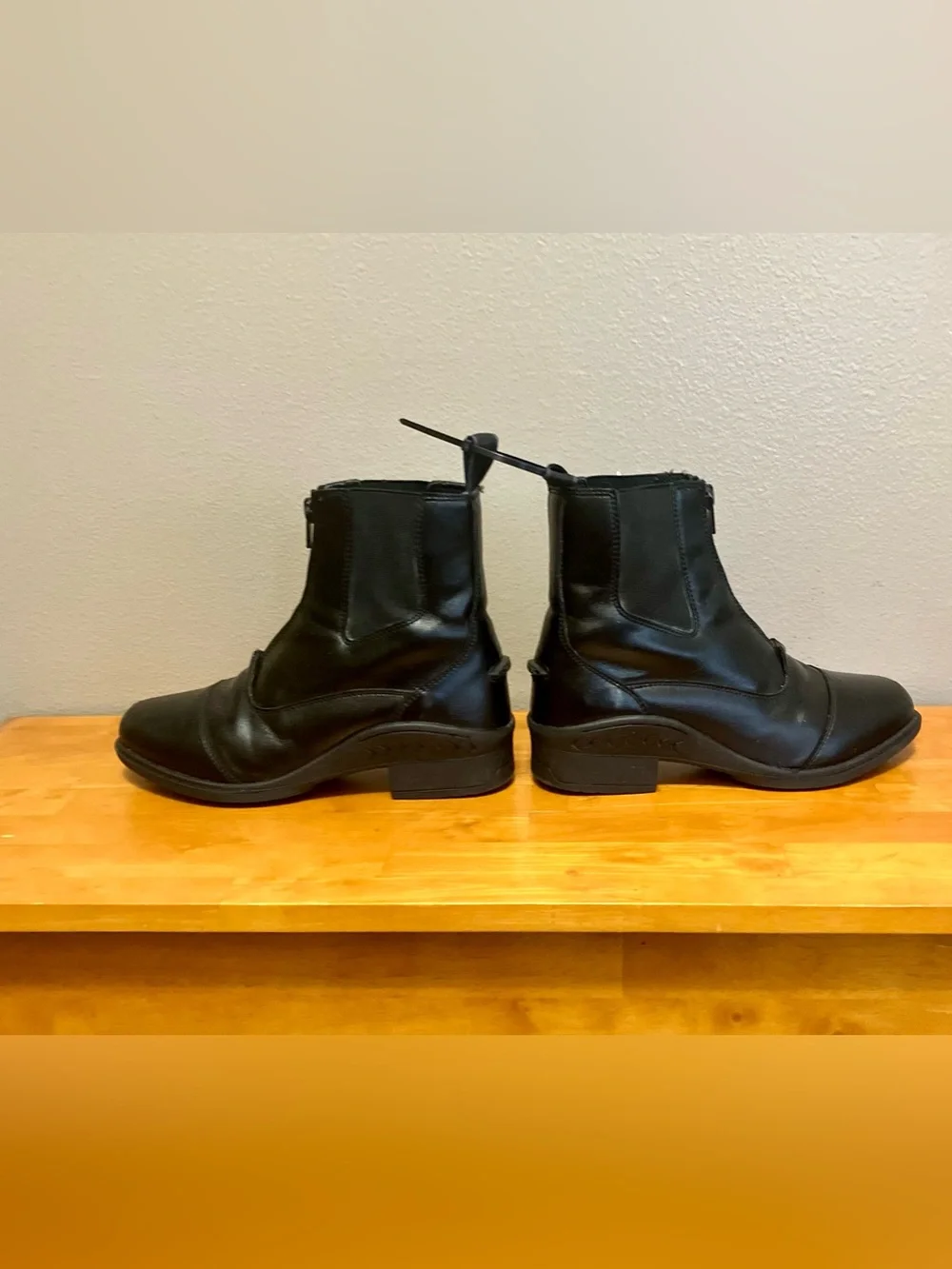Smart Pak Eliza Synthetic Front-Zip Paddock Boots, Black - Size 3 (VGUC)